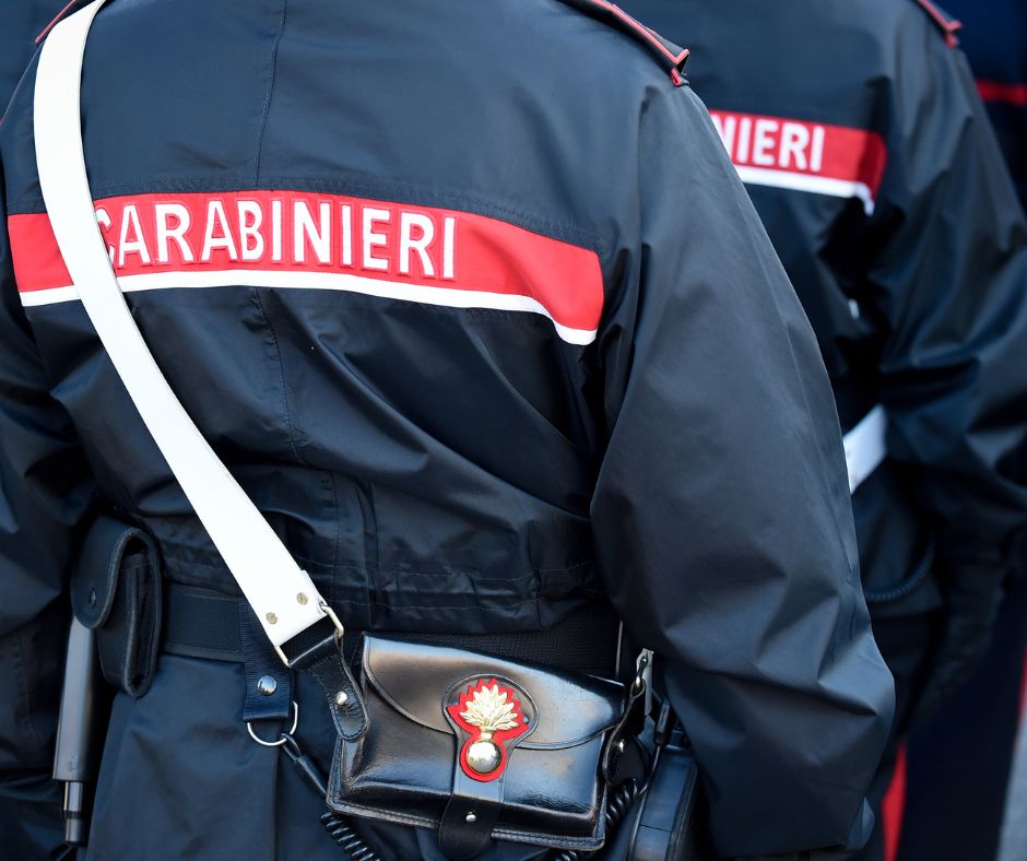 Arrestati due uomini per propaganda terroristica e spaccio di droga