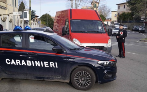 Fabrizio Corona denuncia un’aggressione sotto casa a Milano