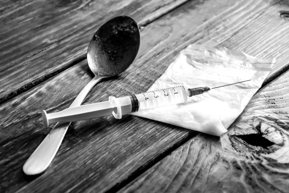 Coppia arrestata con 14 dosi di cocaina nel volante