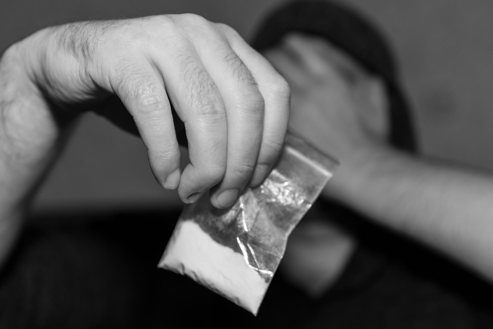 Cocaina, hashish e contanti: arrestato un 49enne