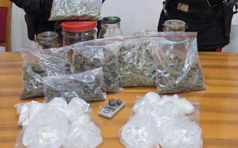 Quindicenne fermato con cocaina e hashish: trasferito al Beccaria