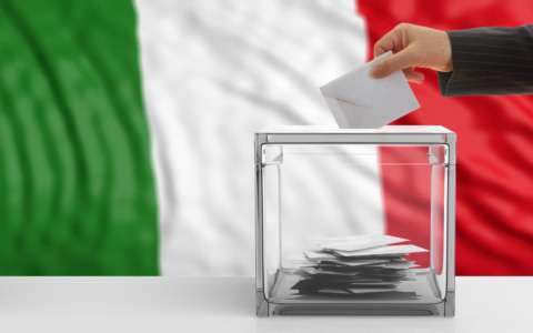 Volt annuncia la corsa alle comunali di Milano nel 2027