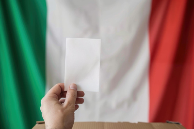 Milano, il centrodestra sceglie il candidato con un sondaggio