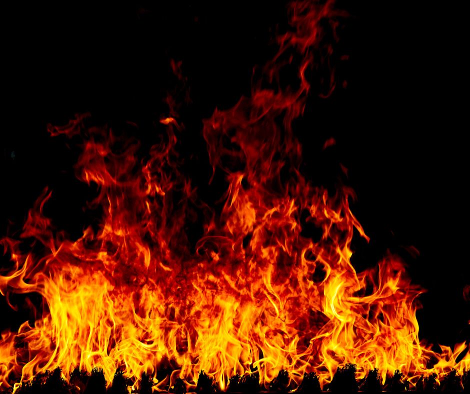Incendio blocca la metropolitana M2: attivati bus sostitutivi