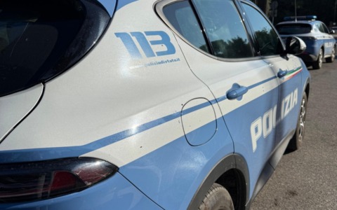 Sequestrata discoteca abusiva a Milano, trovate 100 persone a ballare