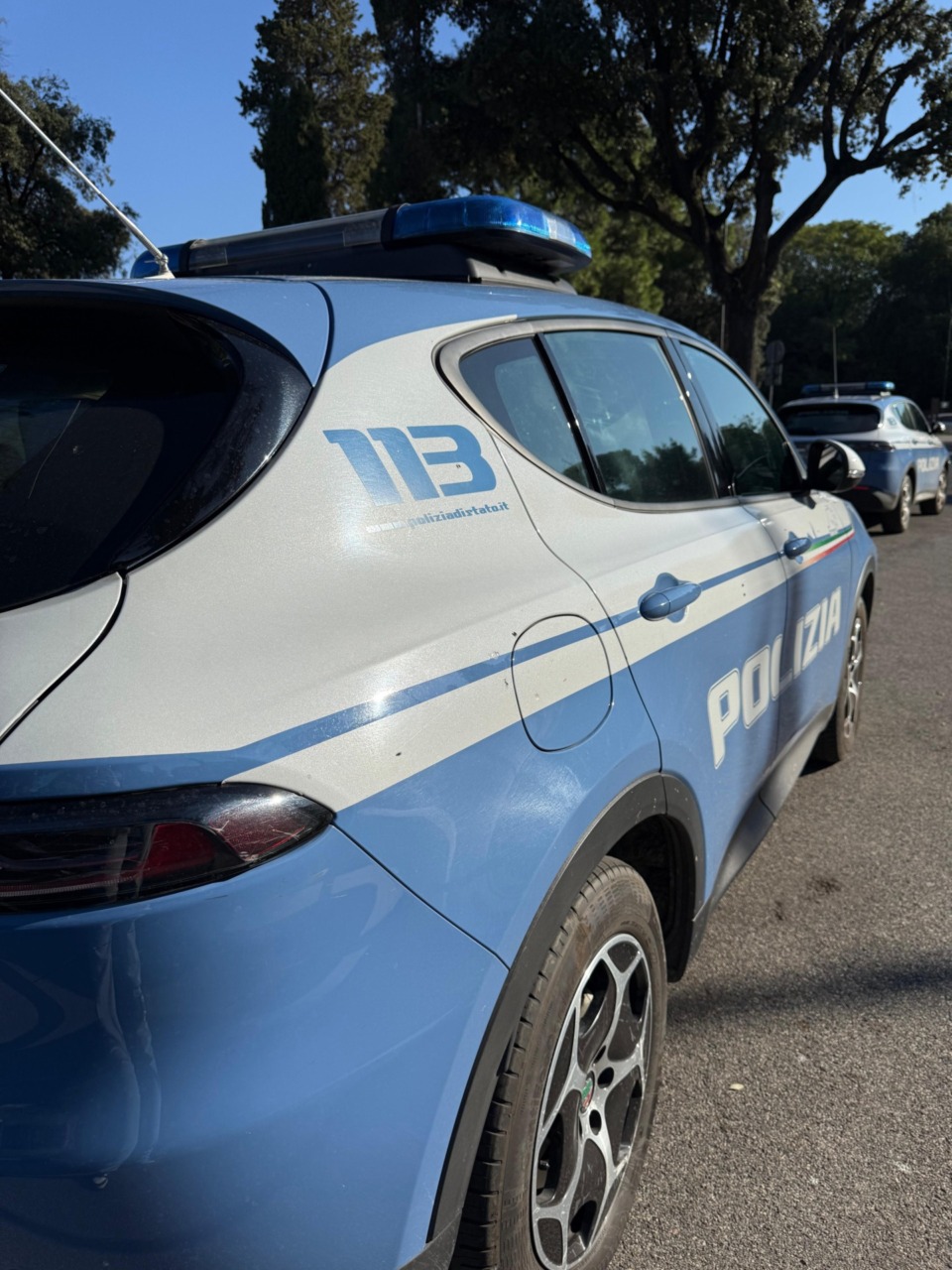 Sequestrata discoteca abusiva a Milano, trovate 100 persone a ballare