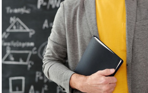 Precari della scuola, tre mesi senza stipendio in Brianza